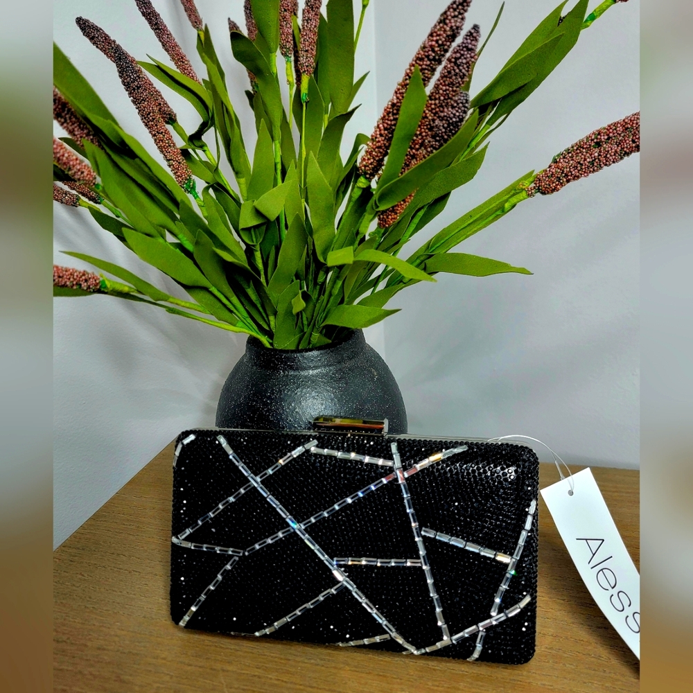 Alessi Black and Silver Beaded Clutch With Removable Silver Chain Strap